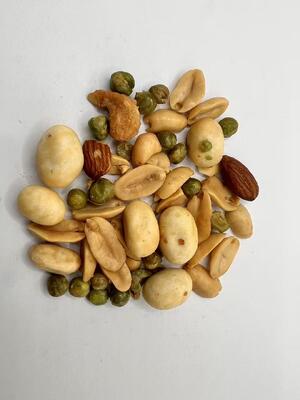 مزيج وجبات خفيفة صحية متوفر بخيارات تغليف متعددة: كيس بالجملة، كيس تجاري، برطمان PET، OEM. خلال 25 يومًا